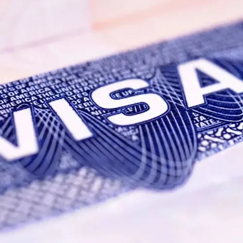 Property buyer verifying Golden Visa eligibility and avoiding scams in Dubai
